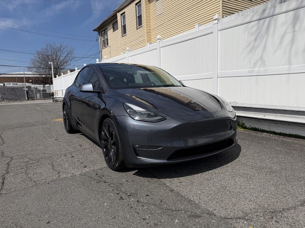 Tesla Model Y  2022