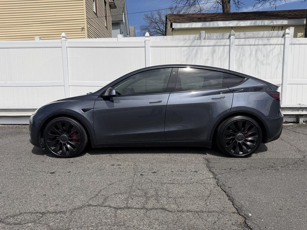 Tesla Model Y  2022