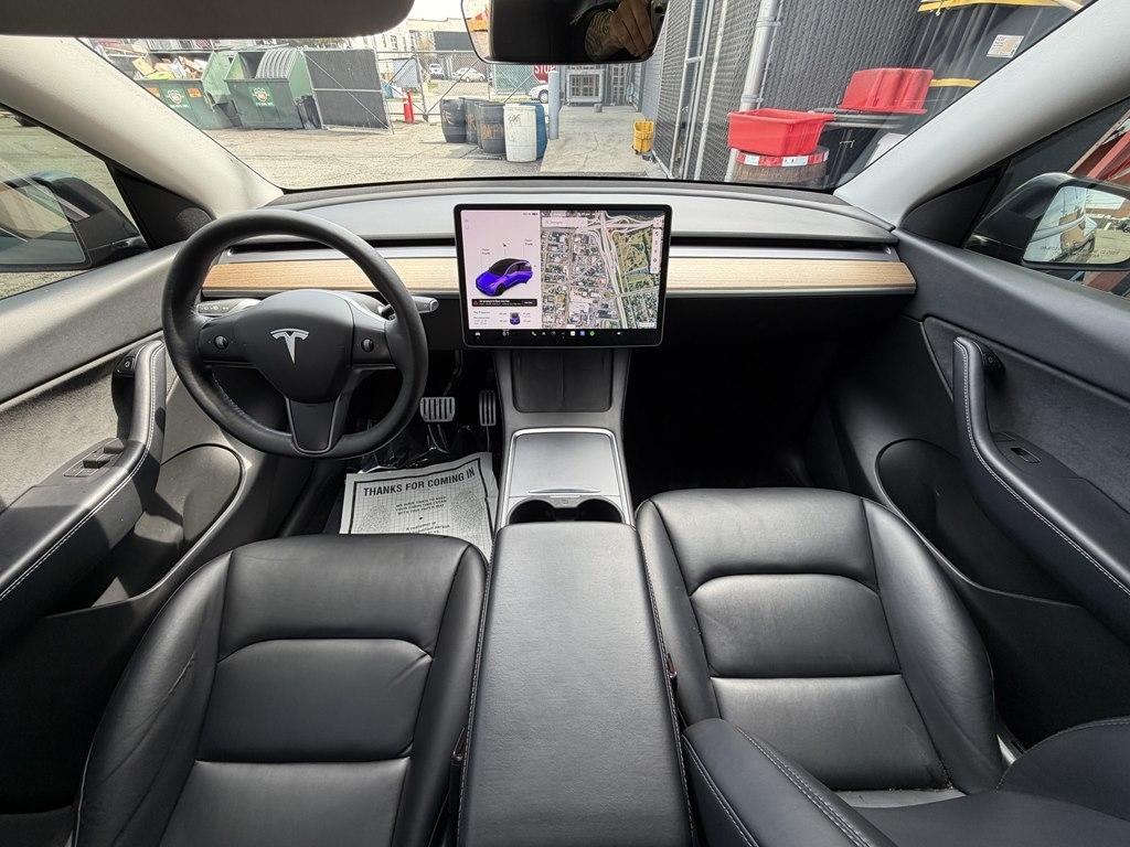 Tesla Model Y  2022