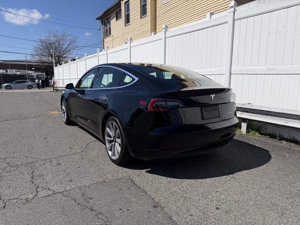 Tesla Model 3  2020
