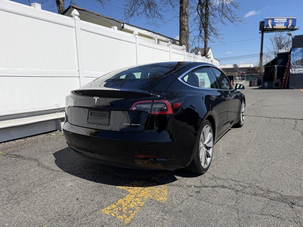 Tesla Model 3  2020