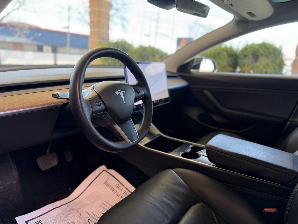 Tesla Model 3  2020