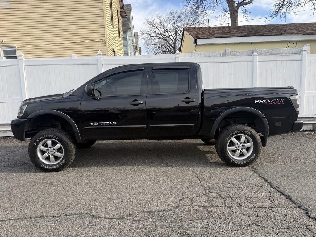 Nissan Titan  2010