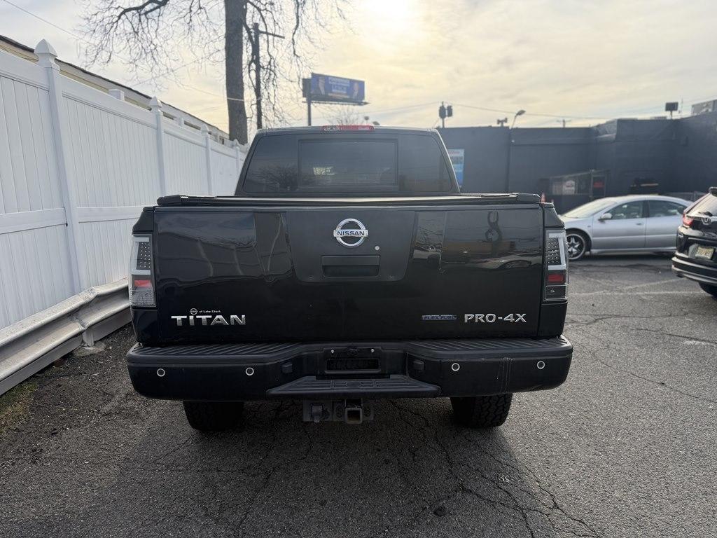 Nissan Titan  2010