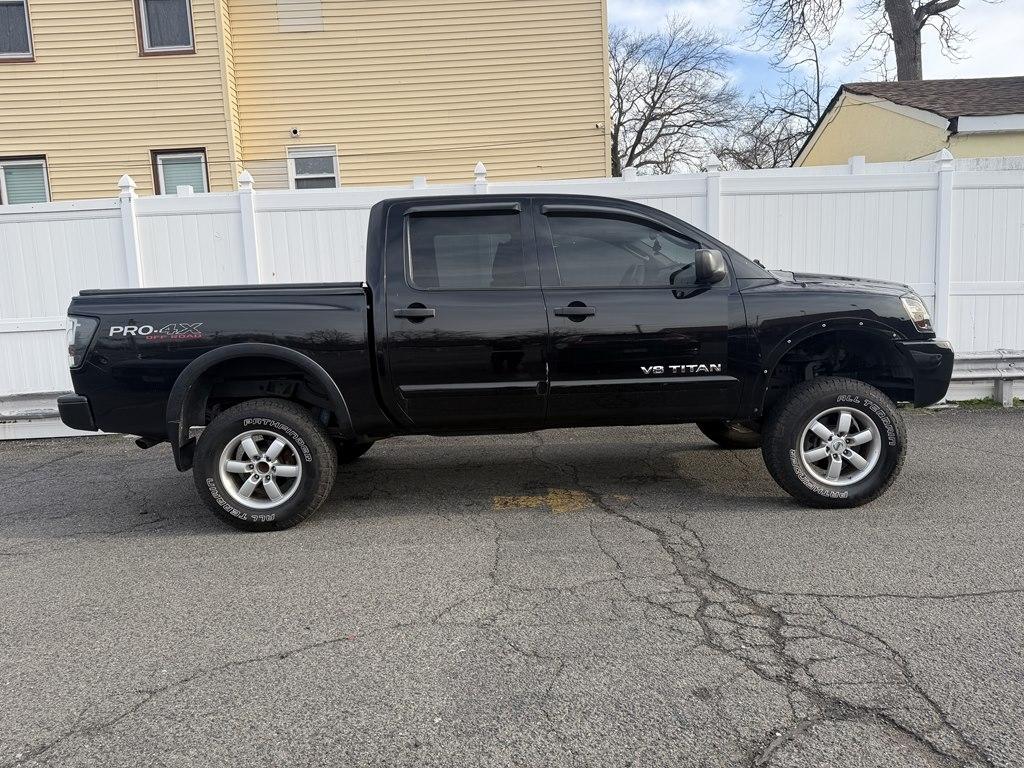 Nissan Titan  2010