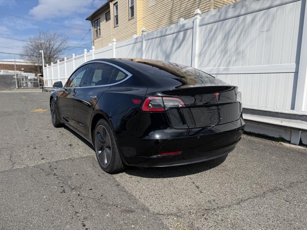 Tesla Model 3  2018