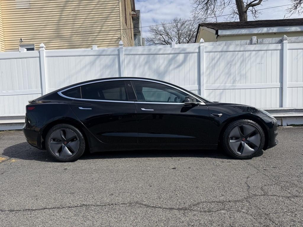 Tesla Model 3  2018