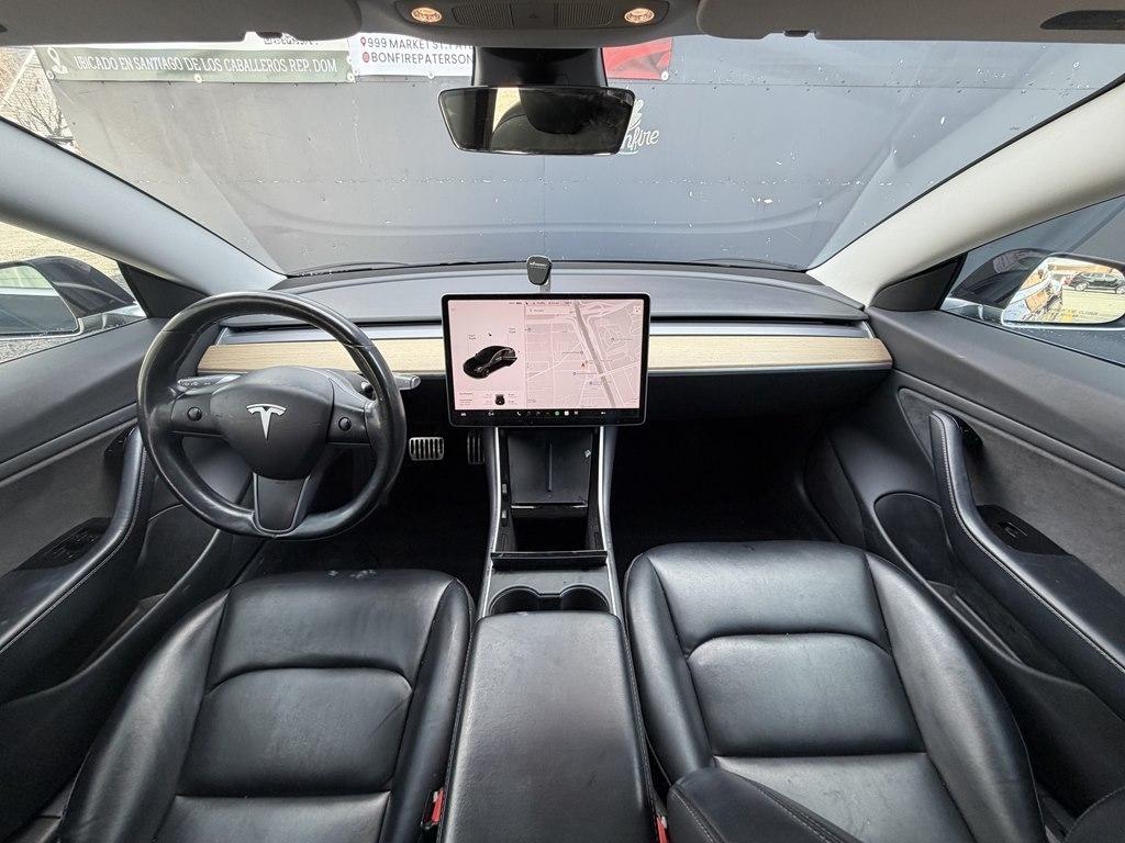 Tesla Model 3  2018