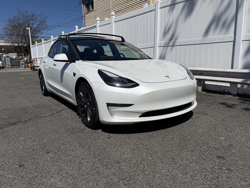 Tesla Model 3  2021
