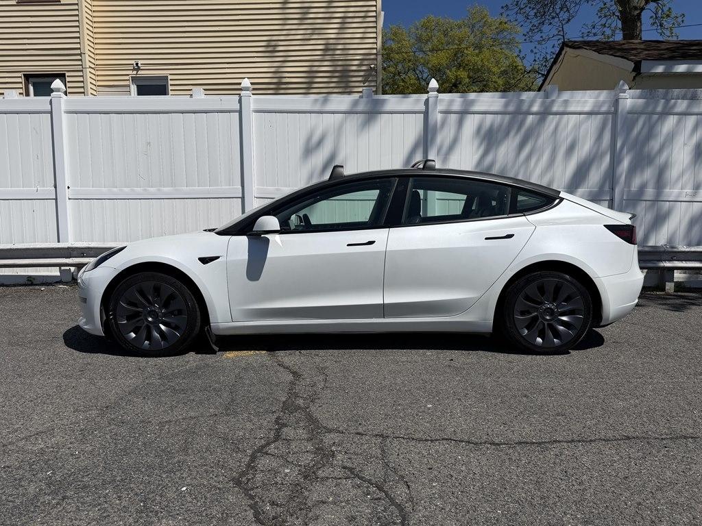 Tesla Model 3  2021