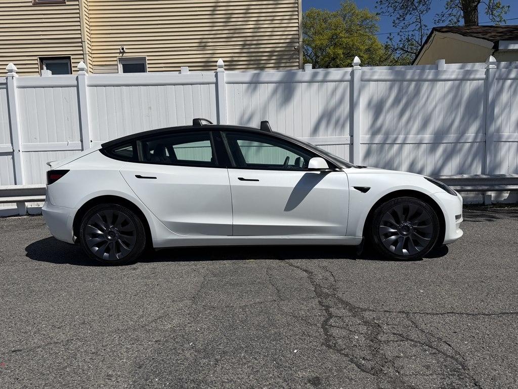 Tesla Model 3  2021