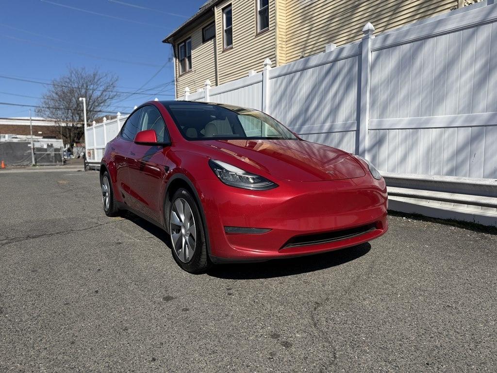 Tesla Model Y  2021