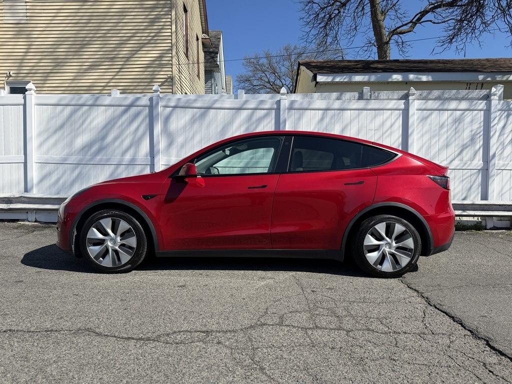 Tesla Model Y  2021