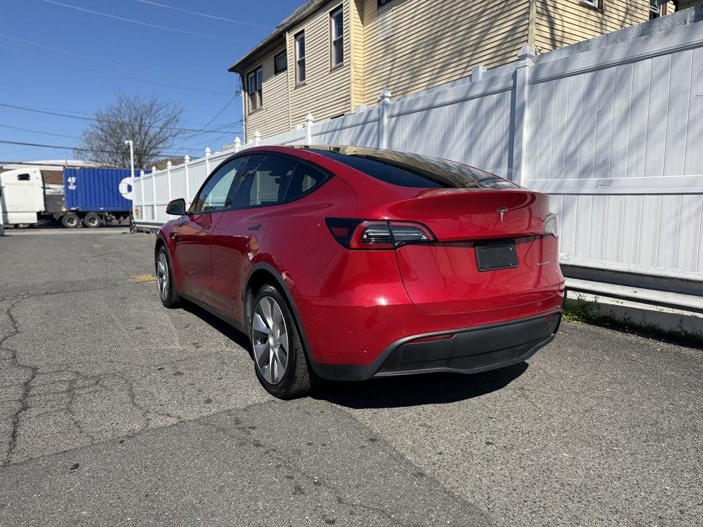 Tesla Model Y  2021