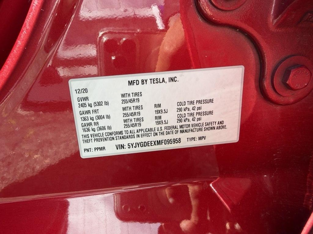 Tesla Model Y  2021