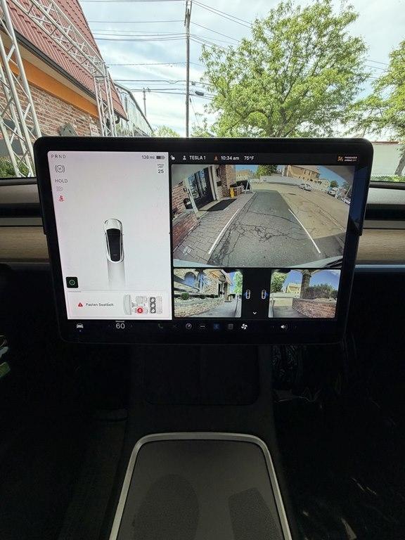 Tesla Model Y  2021