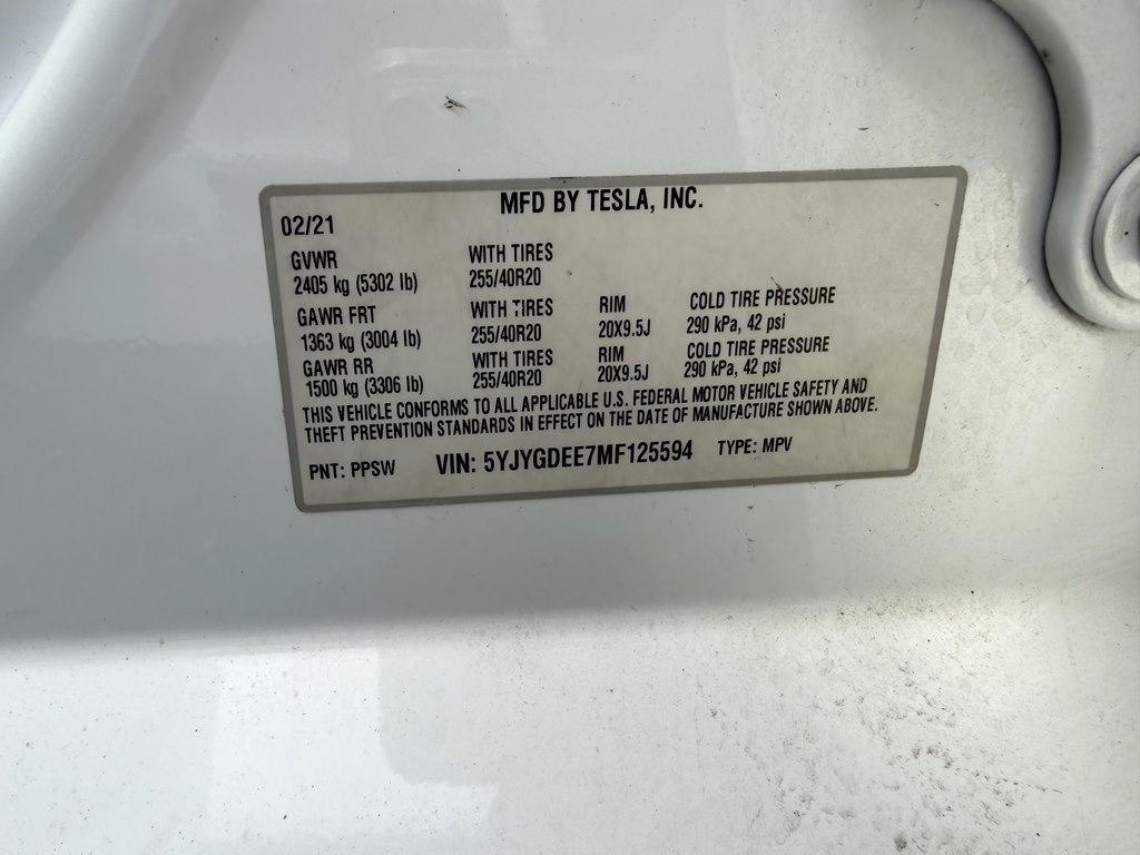 Tesla Model Y  2021