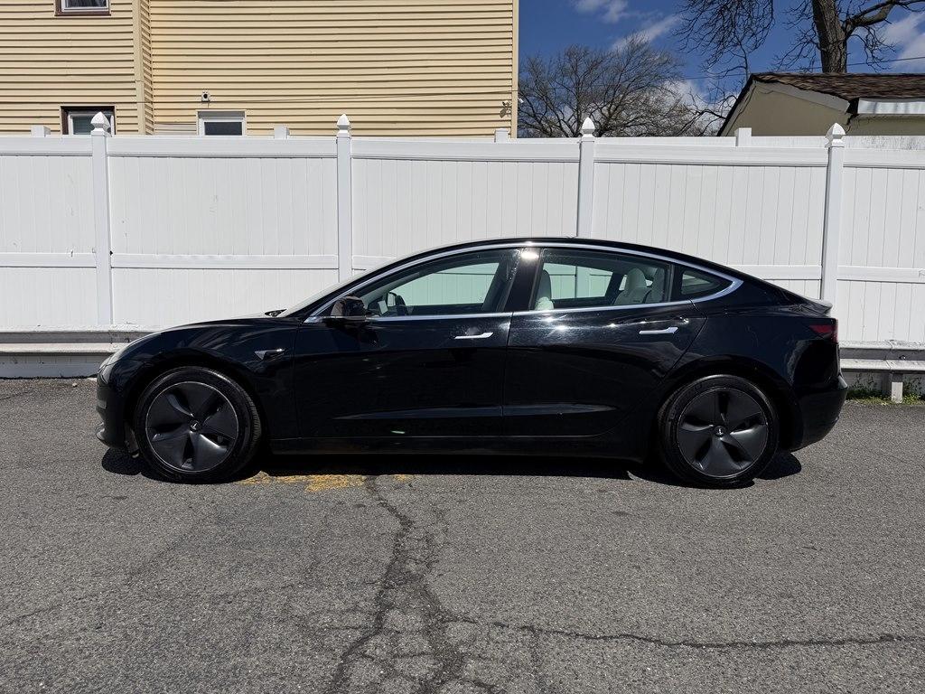 Tesla Model 3  2020