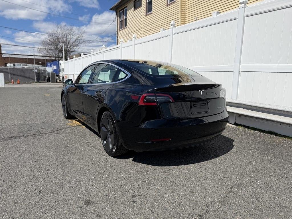 Tesla Model 3  2020