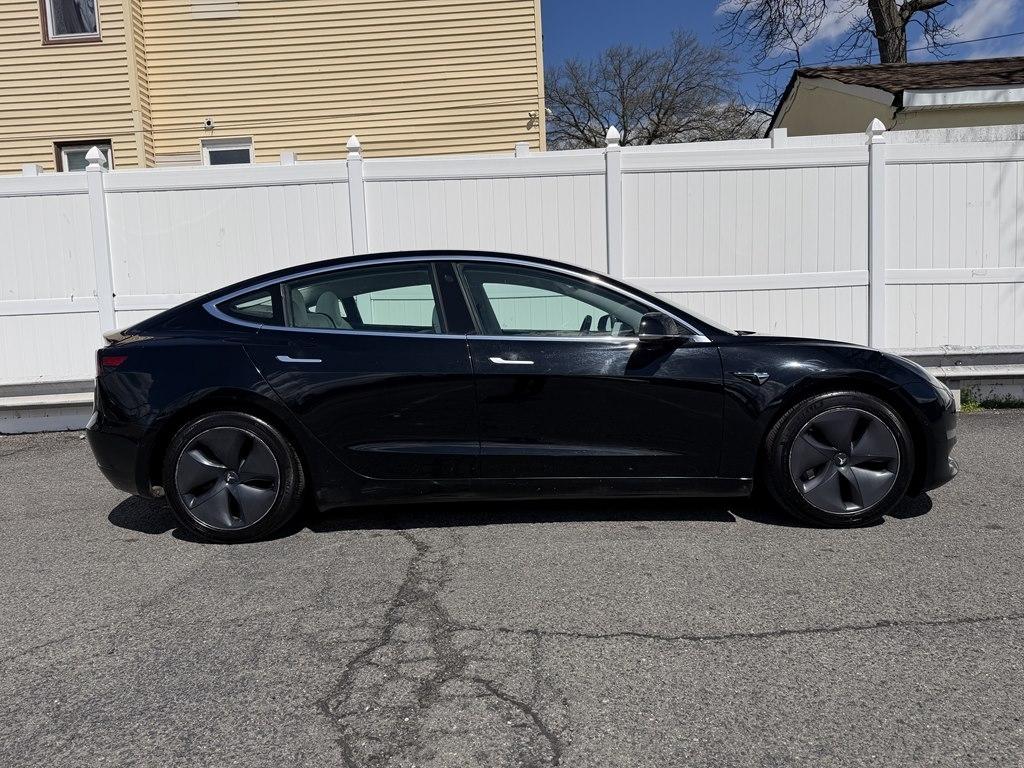 Tesla Model 3  2020