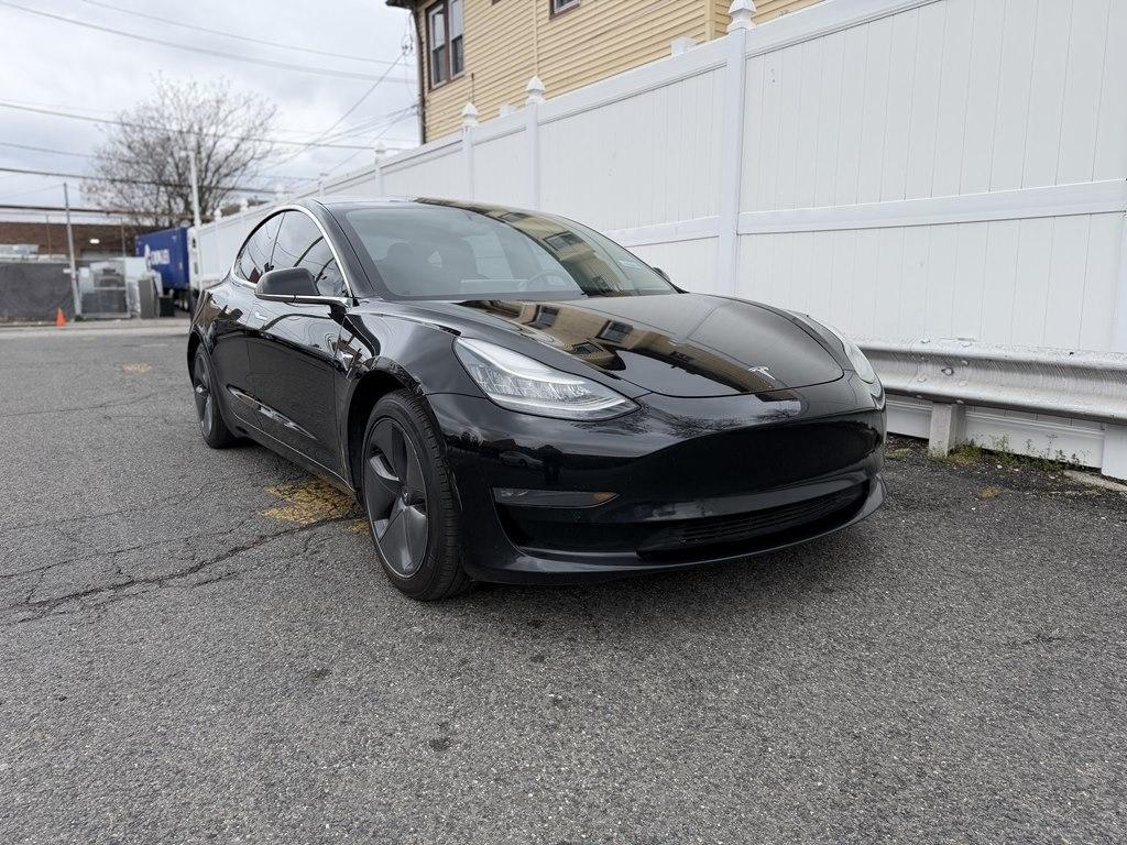 Tesla Model 3  2020