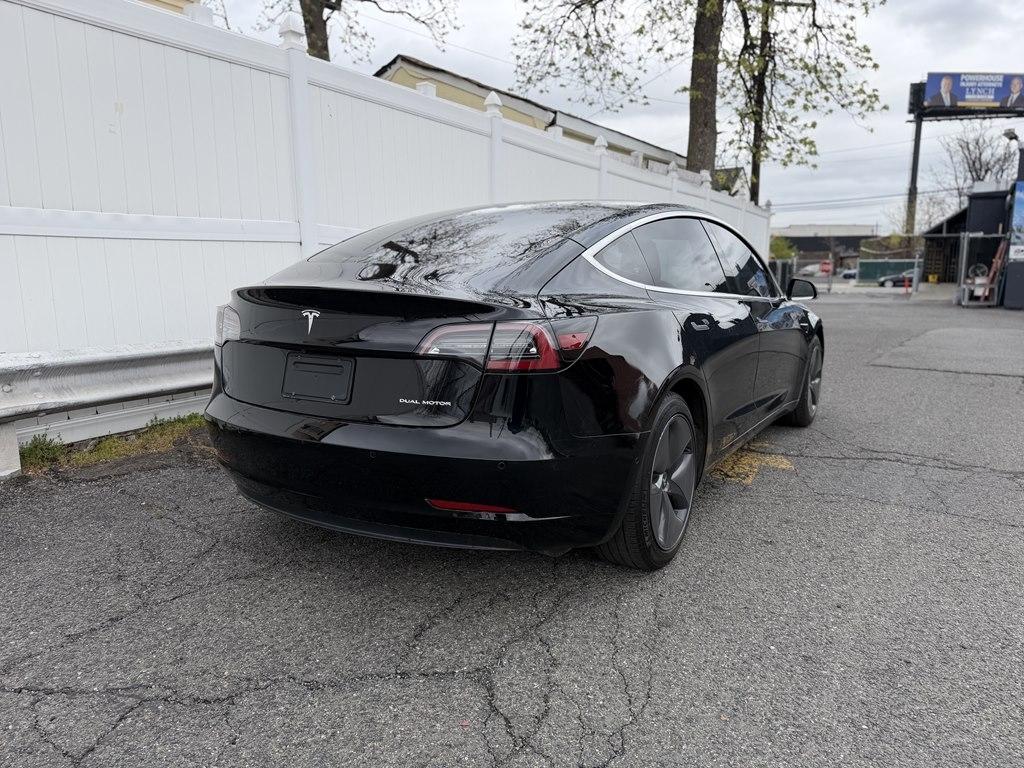 Tesla Model 3  2020