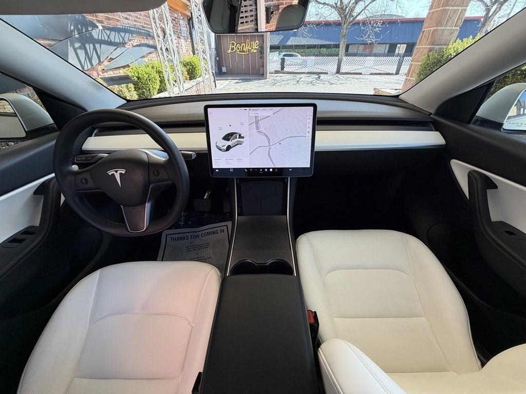 Tesla Model Y  2020