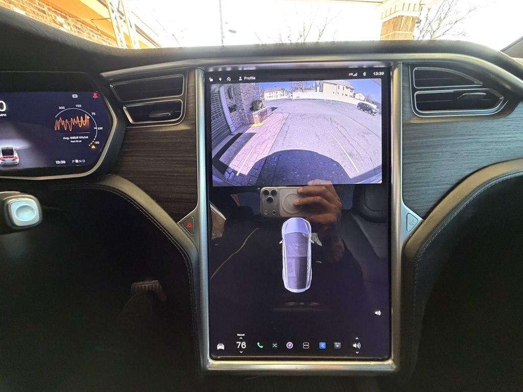 Tesla Model X  2016