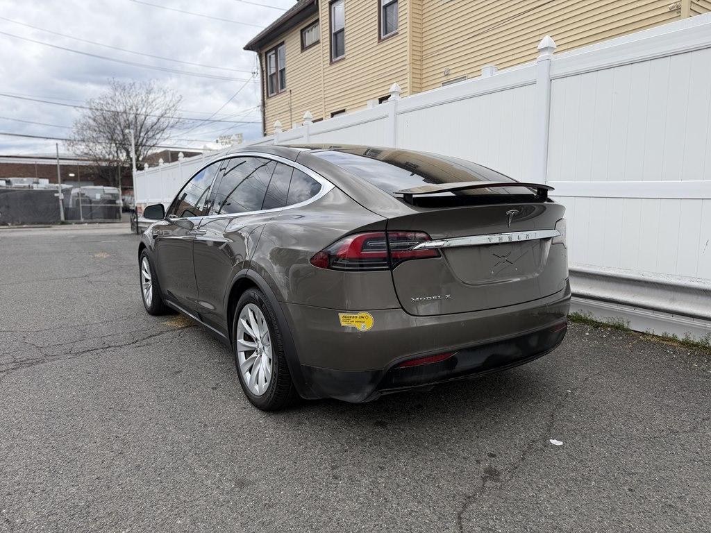 Tesla Model X  2016