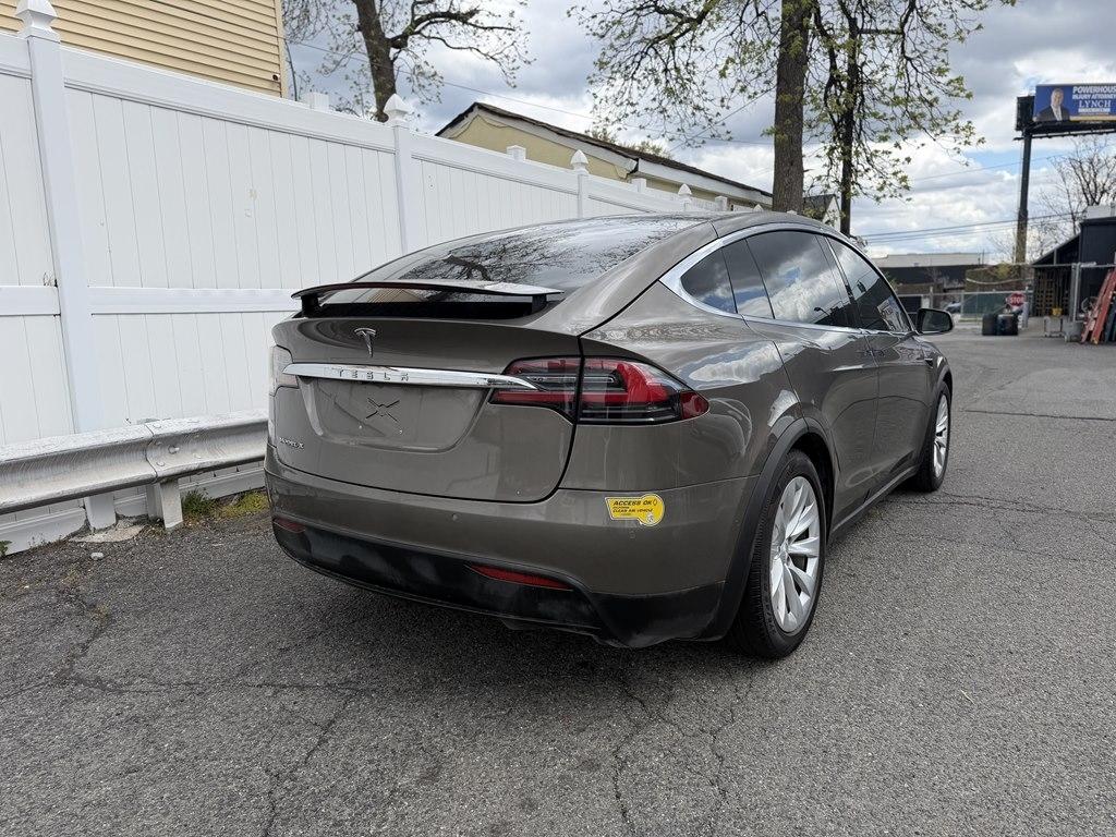 Tesla Model X  2016