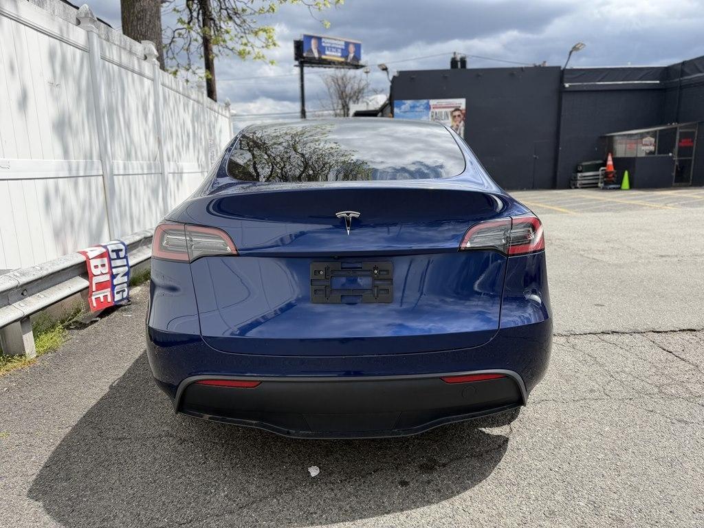 Tesla Model Y  2022