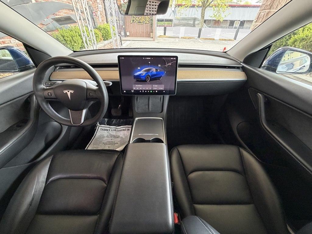 Tesla Model Y  2022