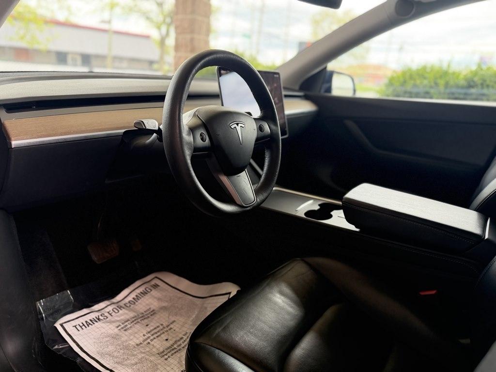 Tesla Model Y  2022