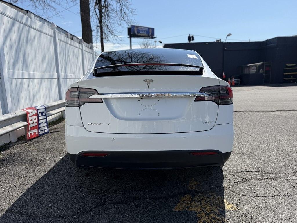 Tesla Model X  2017