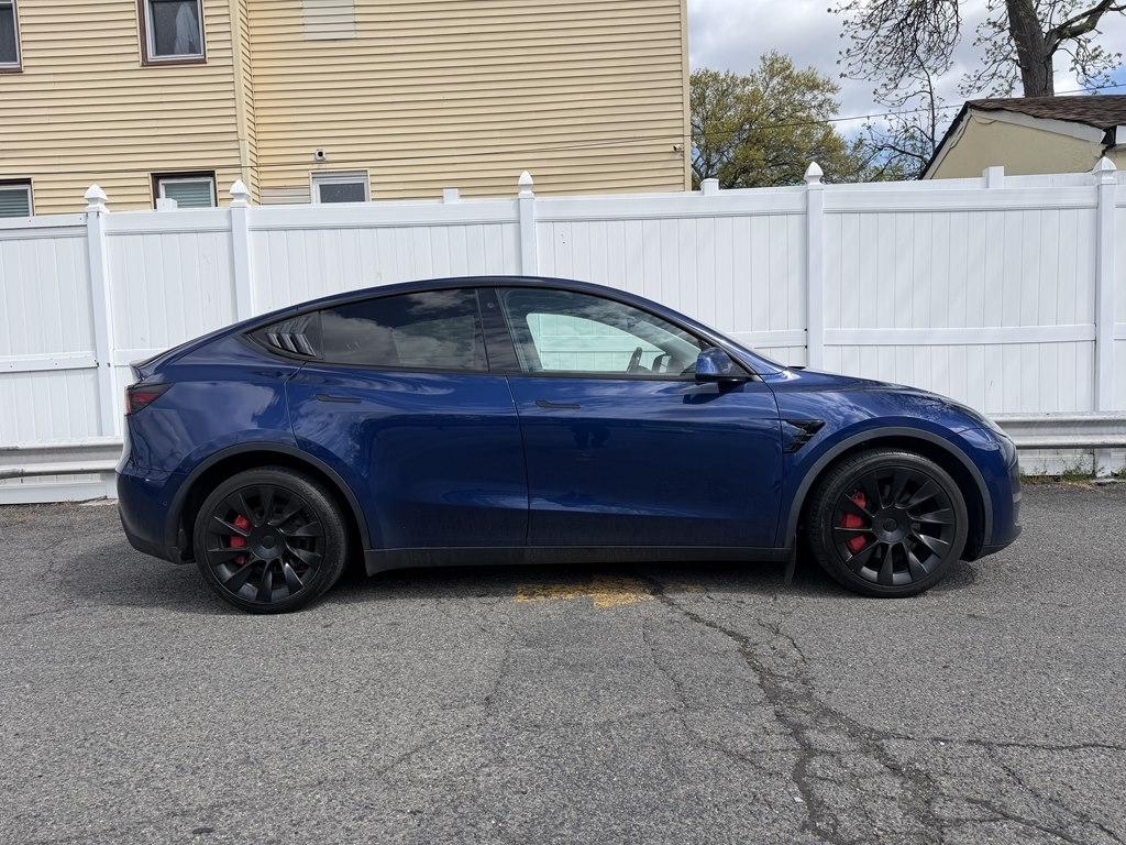 Tesla Model Y  2021