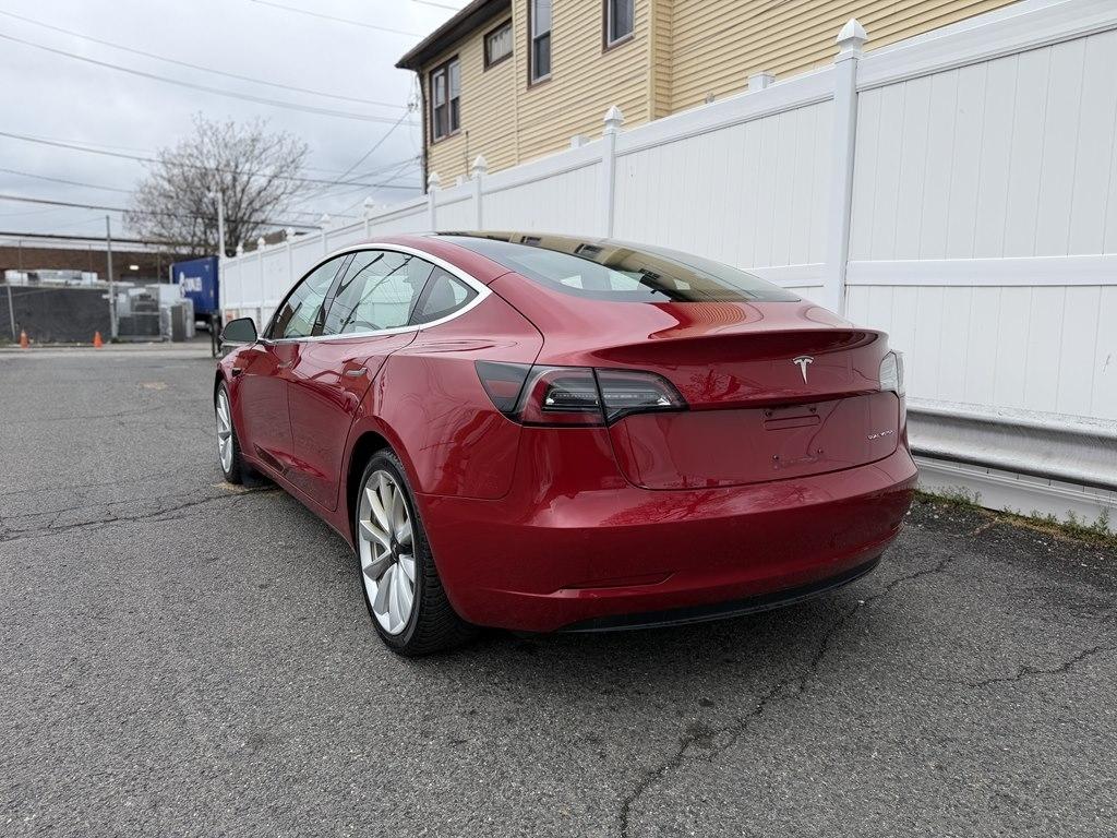 Tesla Model 3  2018