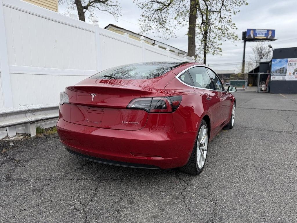 Tesla Model 3  2018