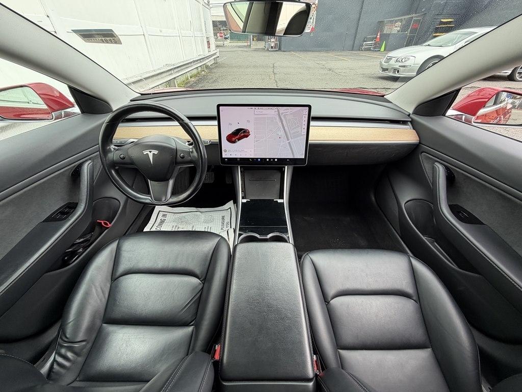 Tesla Model 3  2018