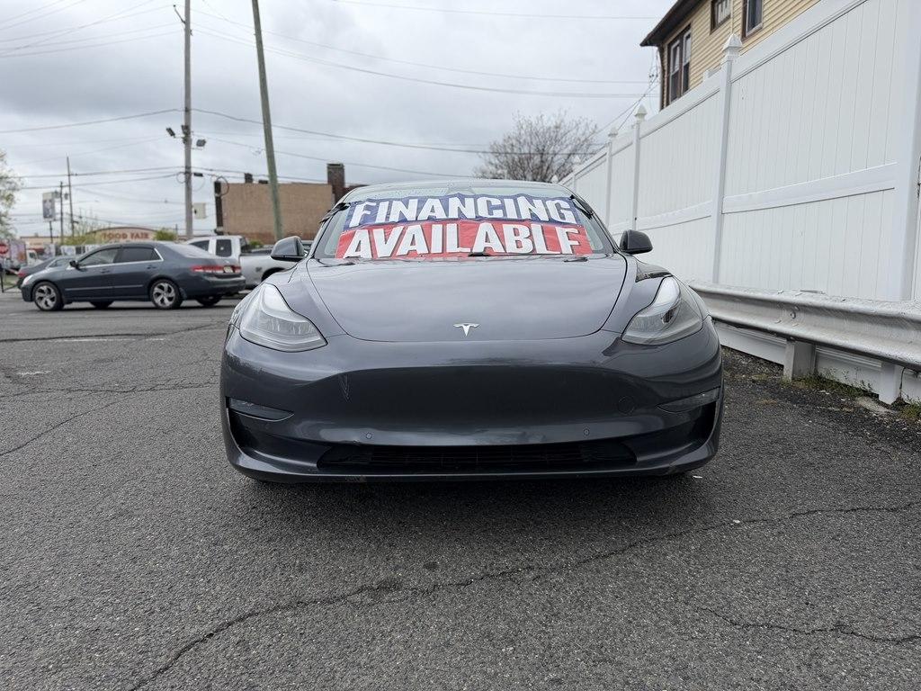 Tesla Model 3  2021