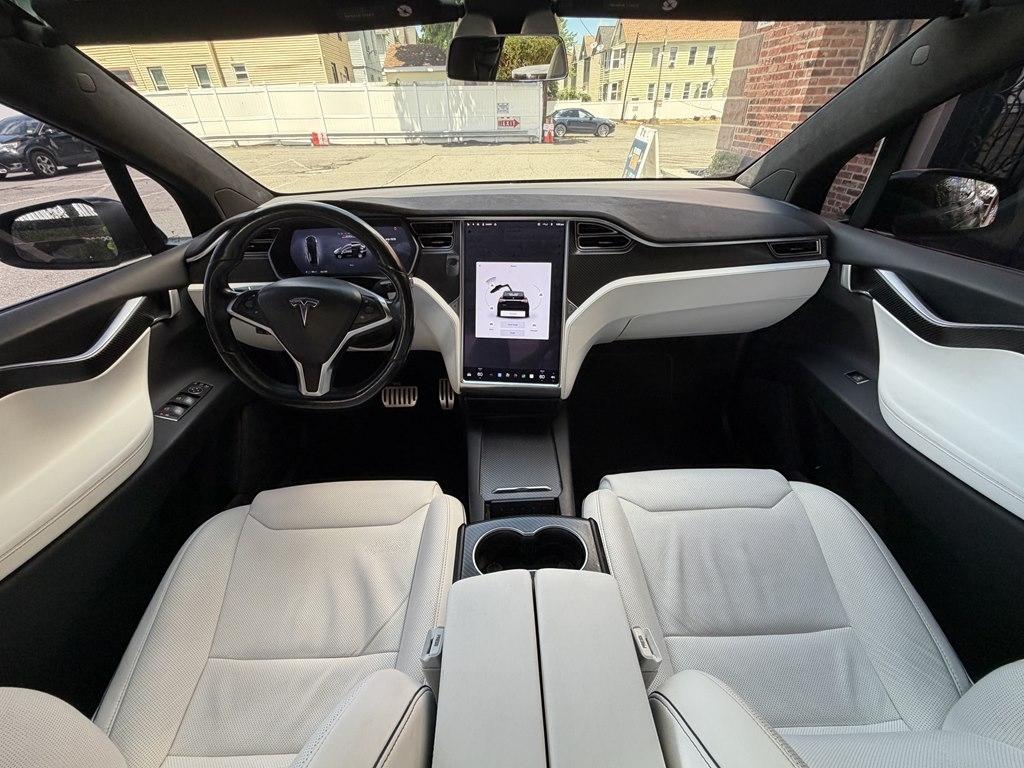 Tesla Model X  2016