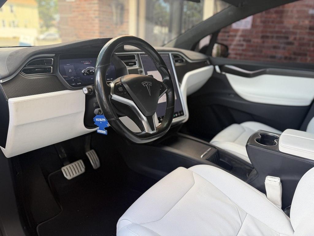 Tesla Model X  2016