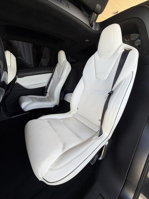 Tesla Model X  2016