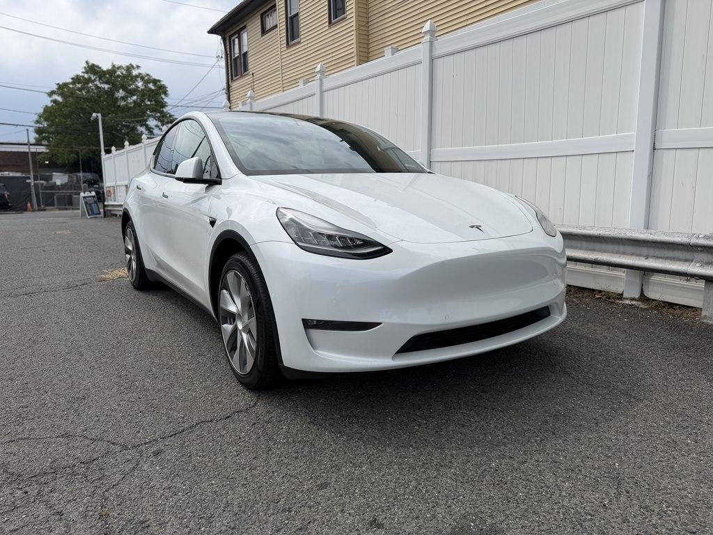 Tesla Model Y  2021