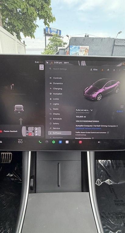 Tesla Model Y  2021
