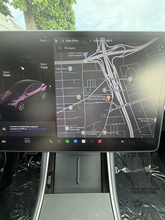 Tesla Model Y  2021