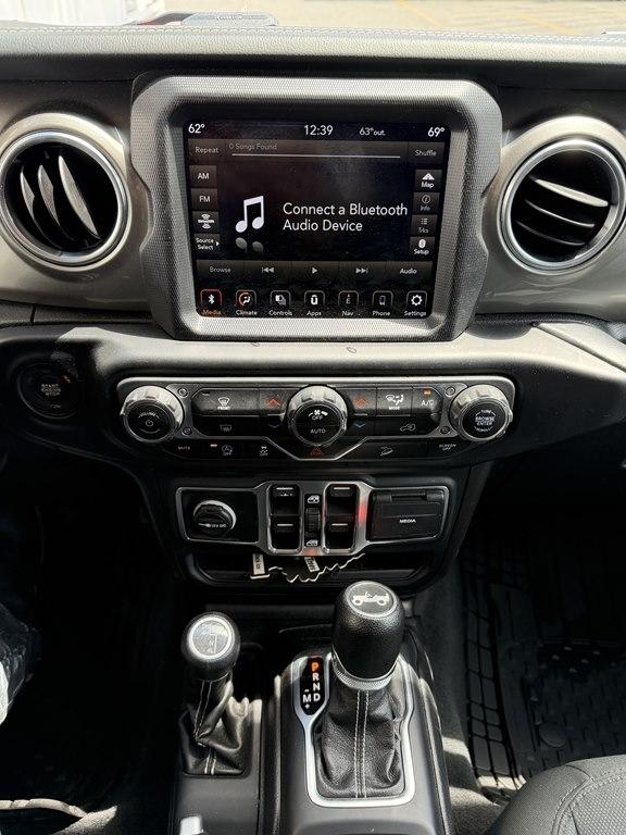 Jeep Wrangler  2020