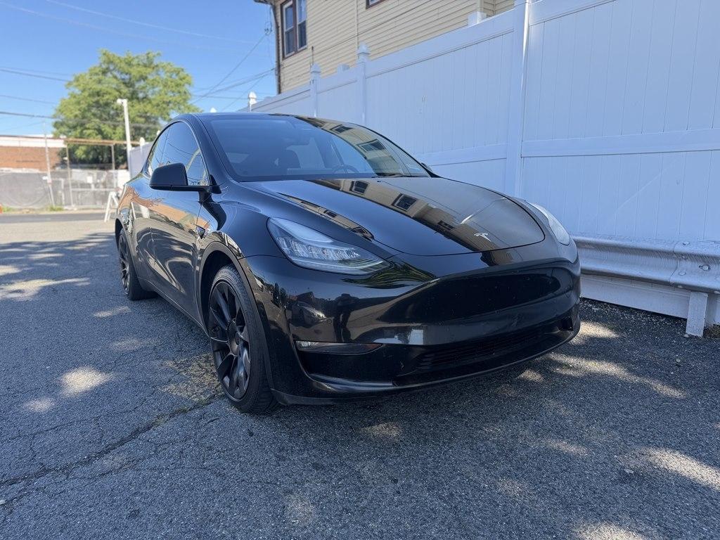 Tesla Model Y  2021