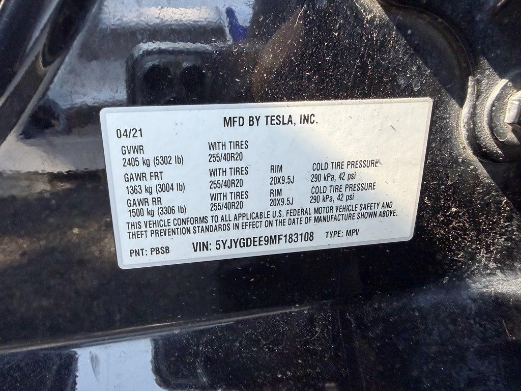 Tesla Model Y  2021