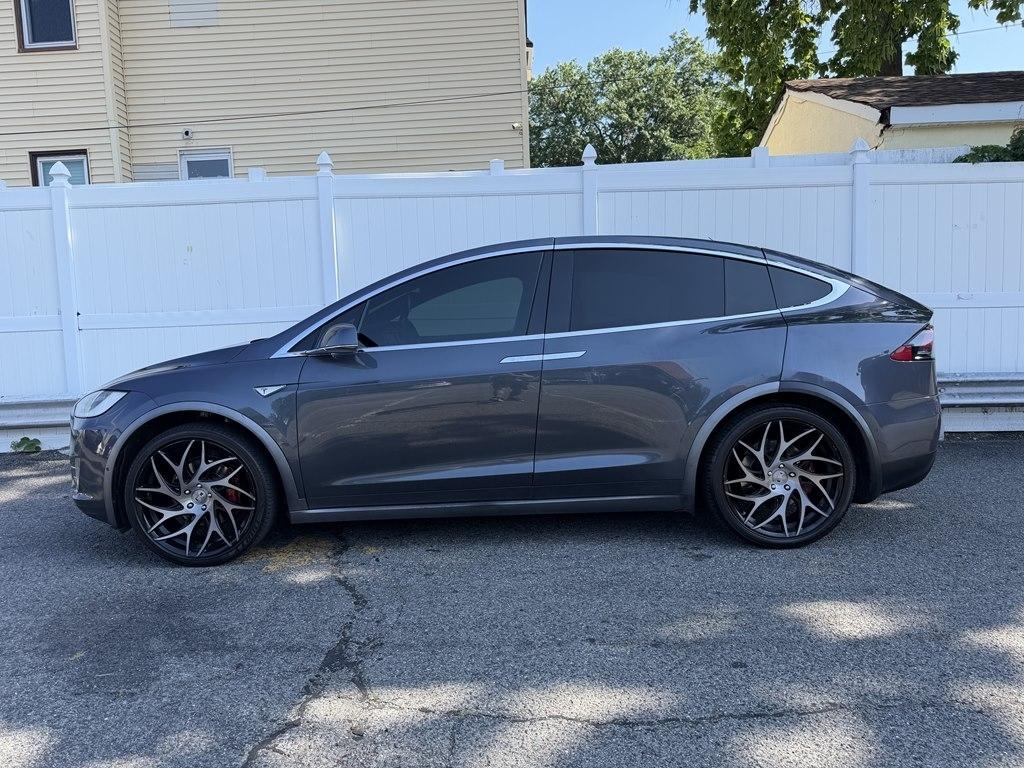 Tesla Model X  2016