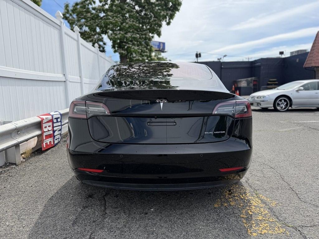 Tesla Model 3  2019